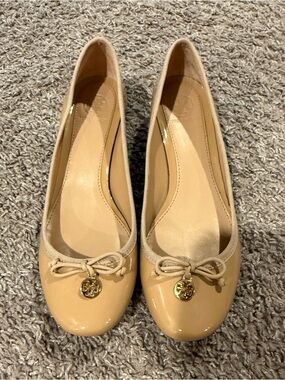 Tory Burch Block Heel Ballet Shoes Glossy , size 8